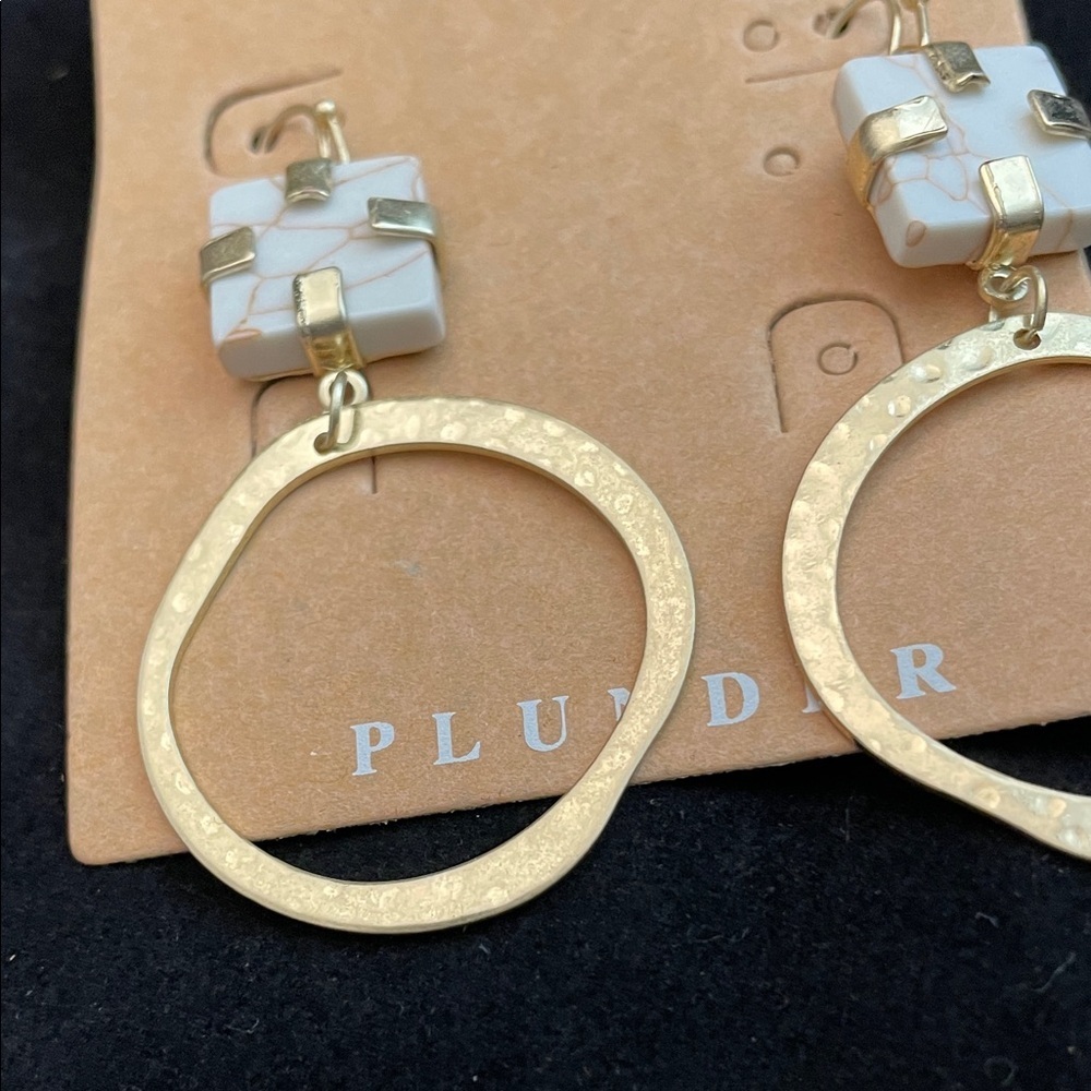Plunder Gold Tone Earring Collection - Picture 6 of 8
